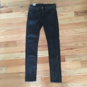 Levi's Men's 519 30x32 black skinny jean