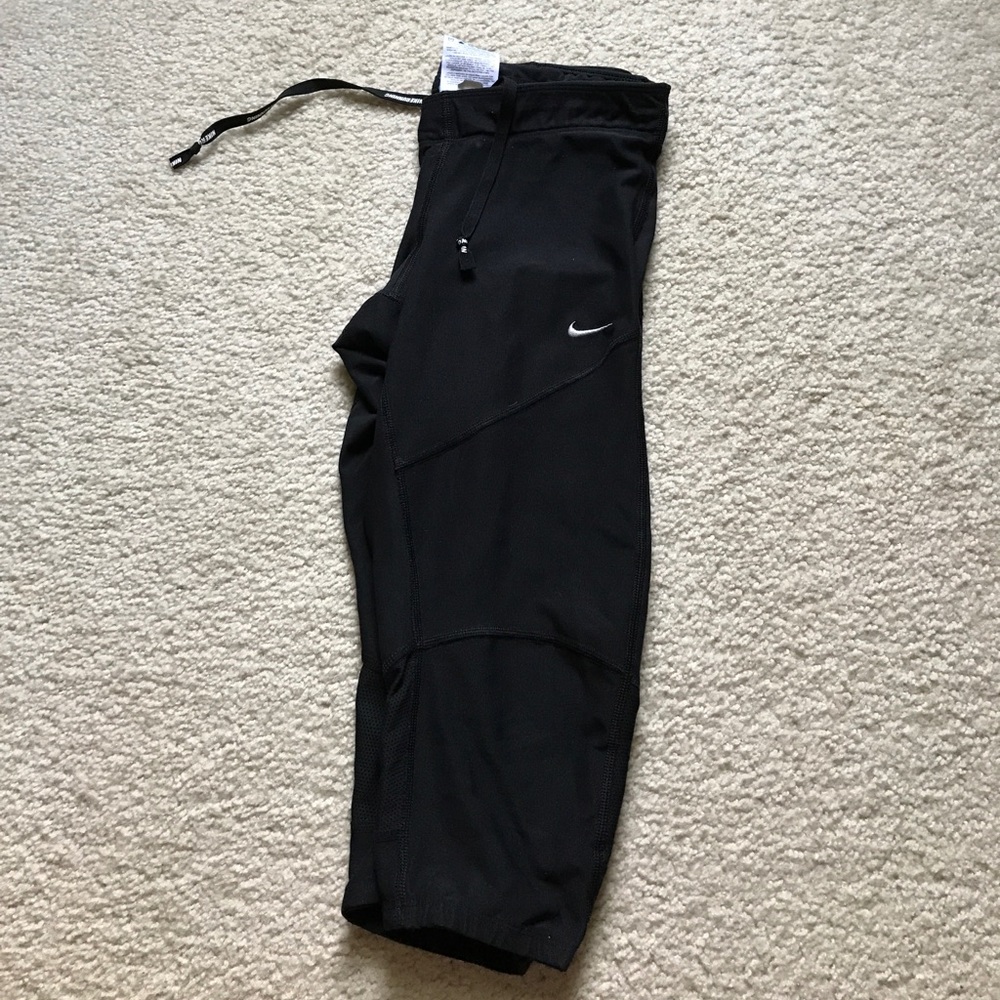 Nike cropped leggings
