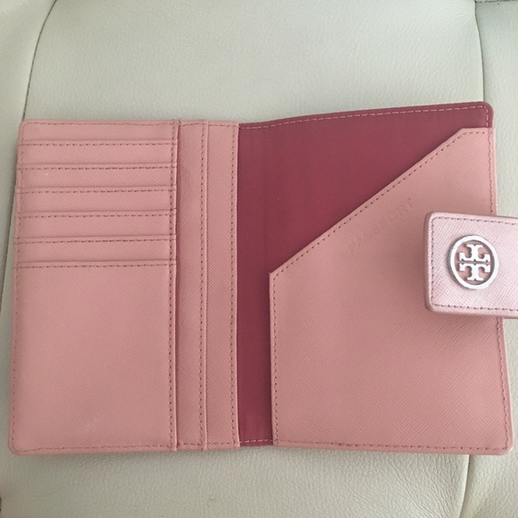 Gorgeous Tory and Kate spade wallet set - Picture 6 of 6