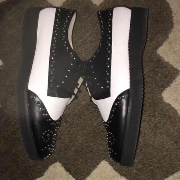 Michael Kors Oxfords - Picture 3 of 3
