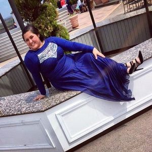 Meet your Posher, Elizabeth