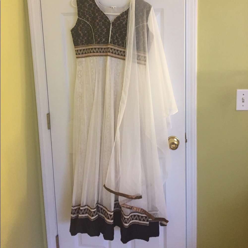 3 piece tunic set. From India. Salwar kameez.