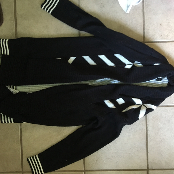 Funky Pattern black and white Cardigan - Picture 1 of 2