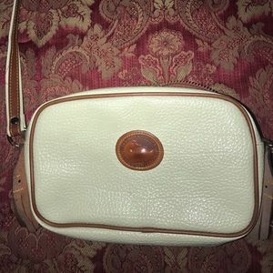 Vintage dooney and bourke small crossbody bag