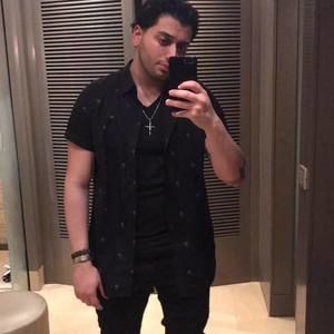 Meet your Posher, Brandon