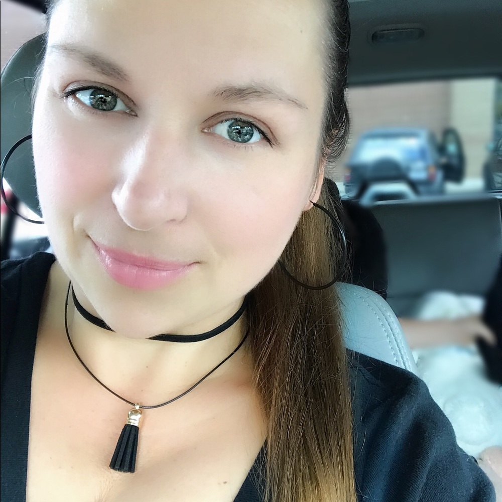 ๐๐๐ฒFIRM๐โBUNDLE 4 DISCOUNT BLACK TASSEL CHOKER - Picture 1 of 3