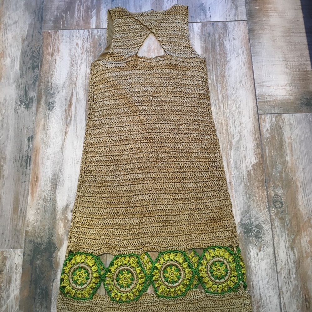 Beautiful dress - Picture 5 of 5