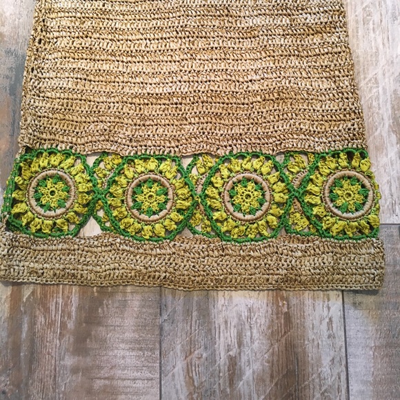 Beautiful dress - Picture 4 of 5