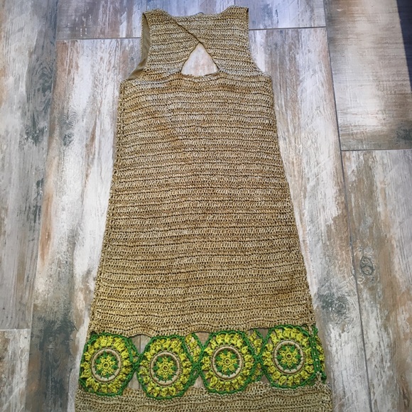 Beautiful dress - Picture 5 of 5