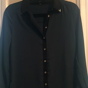 LONG SLEEVE DARK GREEN BLOUSE WITH GOLD TRIM