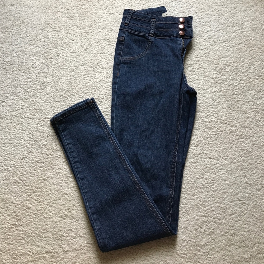 Blue high waisted jeans