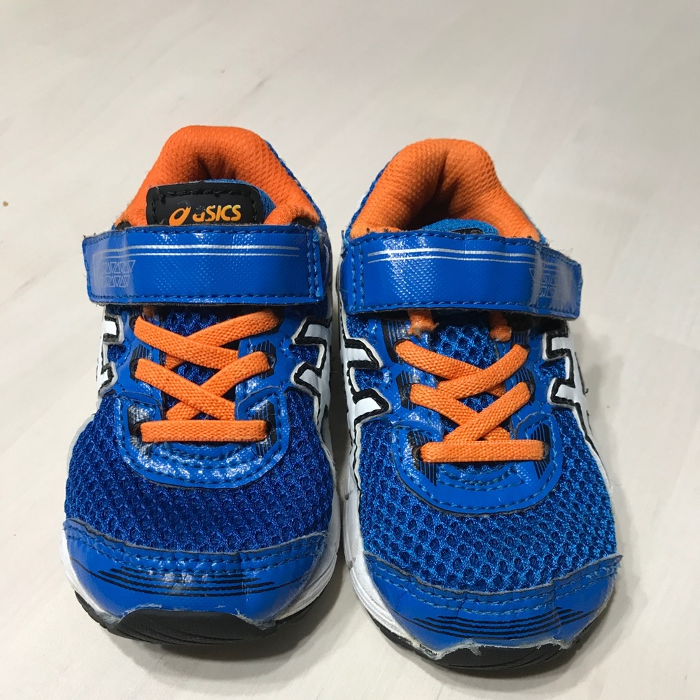6 Toddler Asics