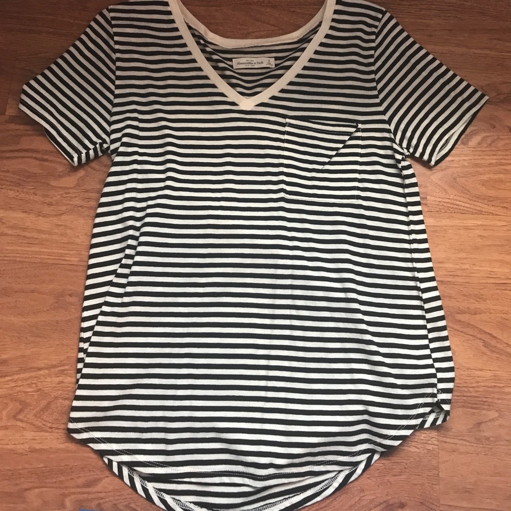 Black and white stripped  V-neck