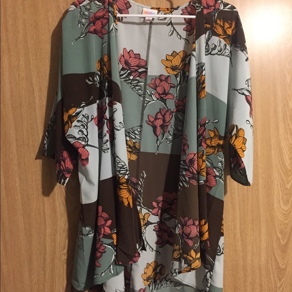 Lularoe Lindsay Kimono