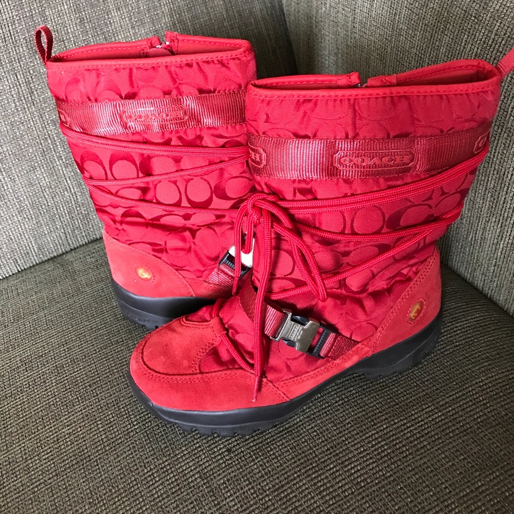 Snow Boots