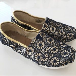 TOMS Navy and Gold Floral Flower Metallic
