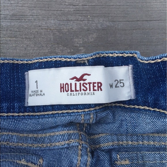HOLLISTER MINI DENIM JEAN SHORTS SZ 1/25 - Picture 2 of 3
