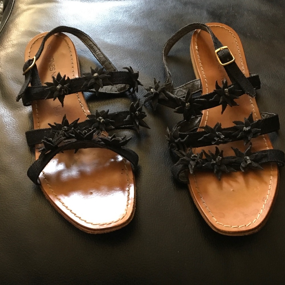 Vintage Jones New York sandals