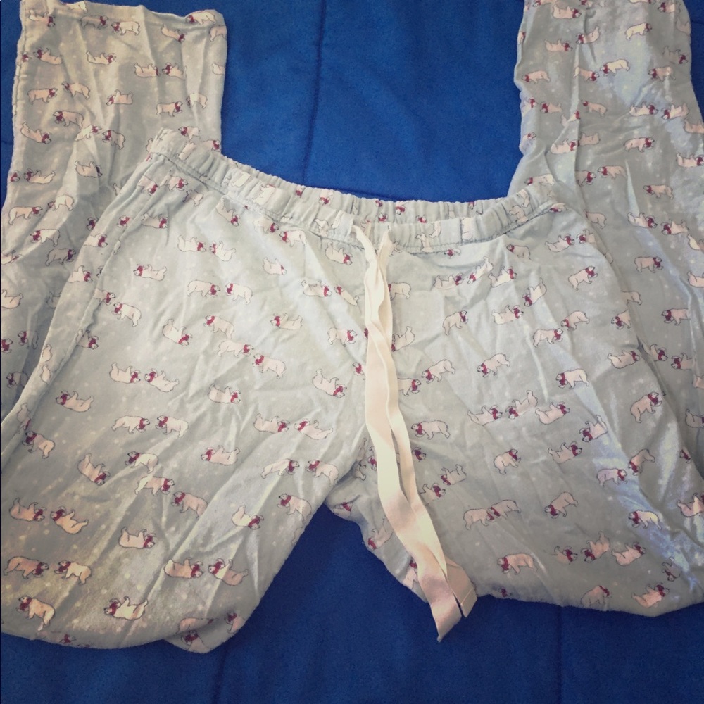 Cozy pajama bottoms with polar bears!