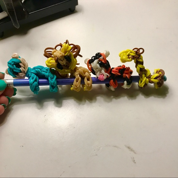 Rainbow Loom pencil huggers (ALL) - Picture 1 of 5