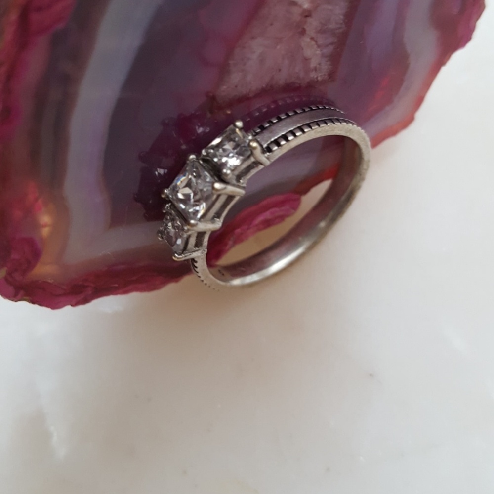 Silver rhinestone ring - Picture 2 of 5