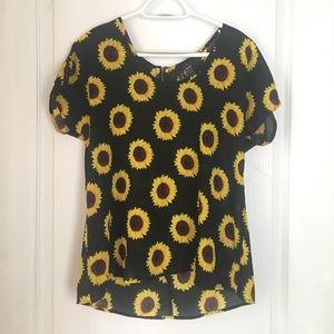 Fun & Flirt sunflower top