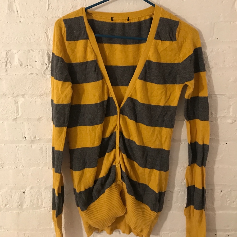 Forever 21 Button Sweater - Picture 1 of 1