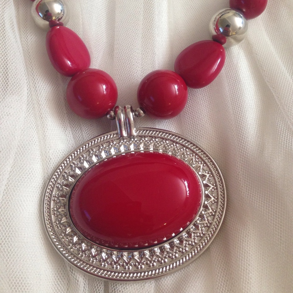 Necklace - Picture 2 of 4