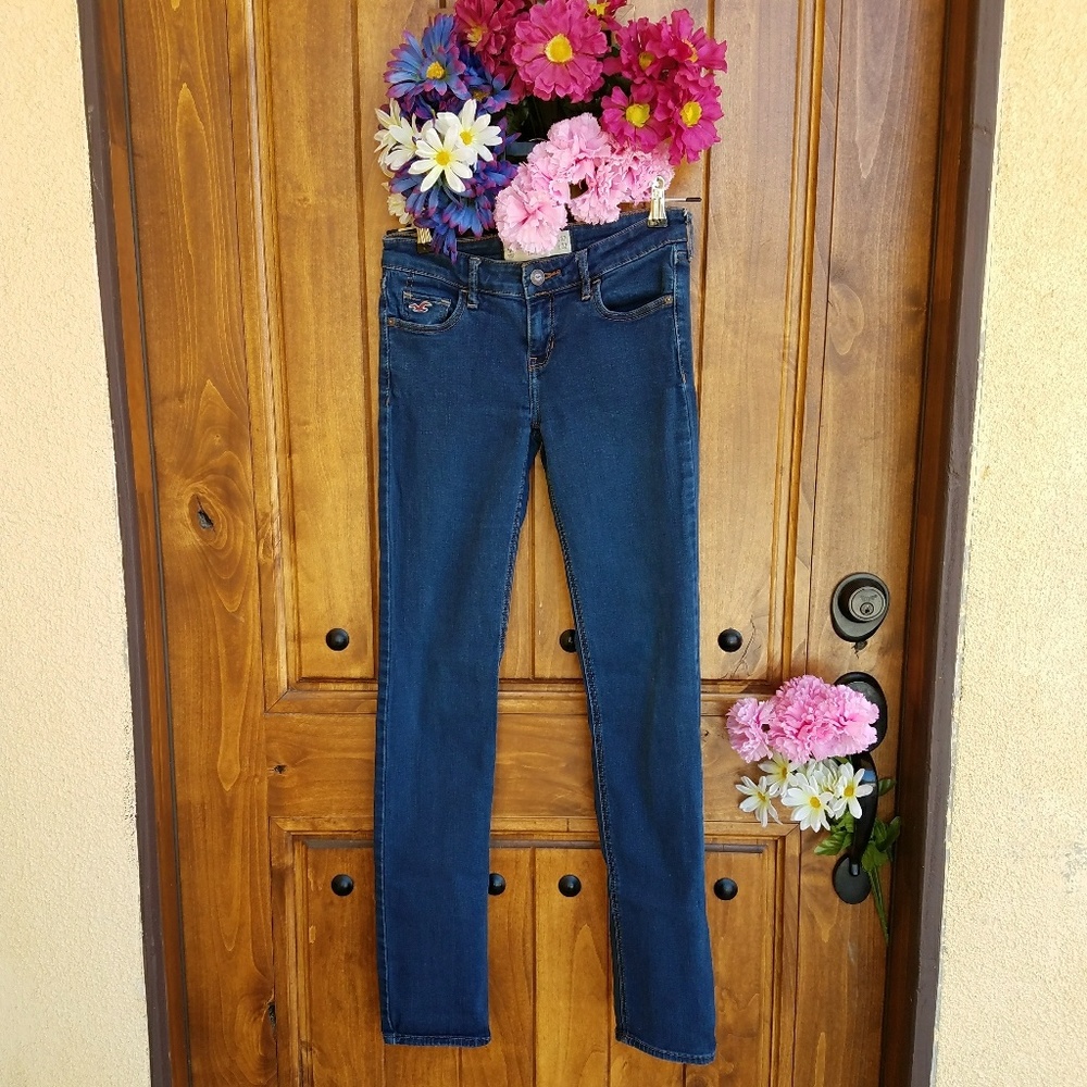 HOLLISTER JEANS
