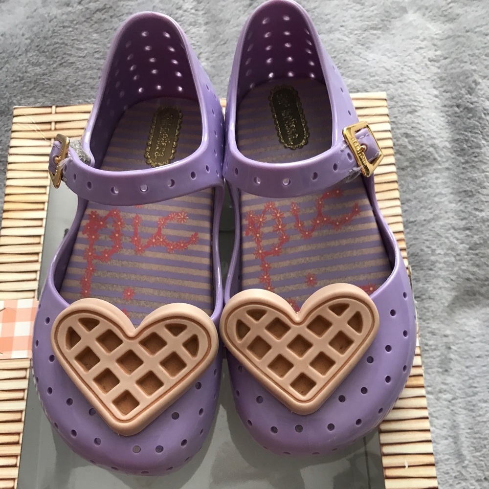👧🏻 Girl Shoes👧🏻