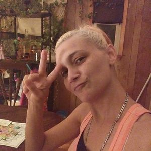 Meet your Posher, Tara