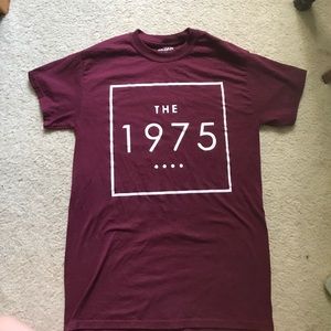 The 1975 tee size S
