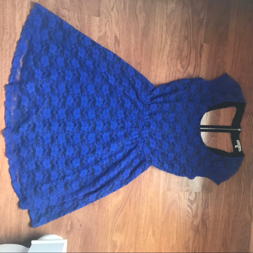 Cute royal blue dress with detailed back!