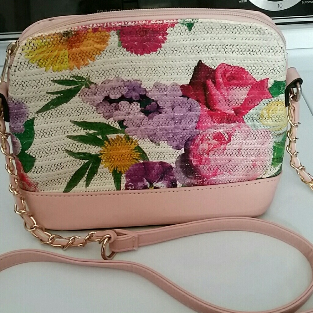 Gold chain link purse cross body