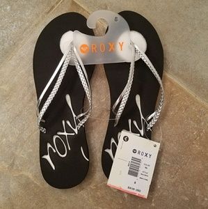 Roxy flip flops