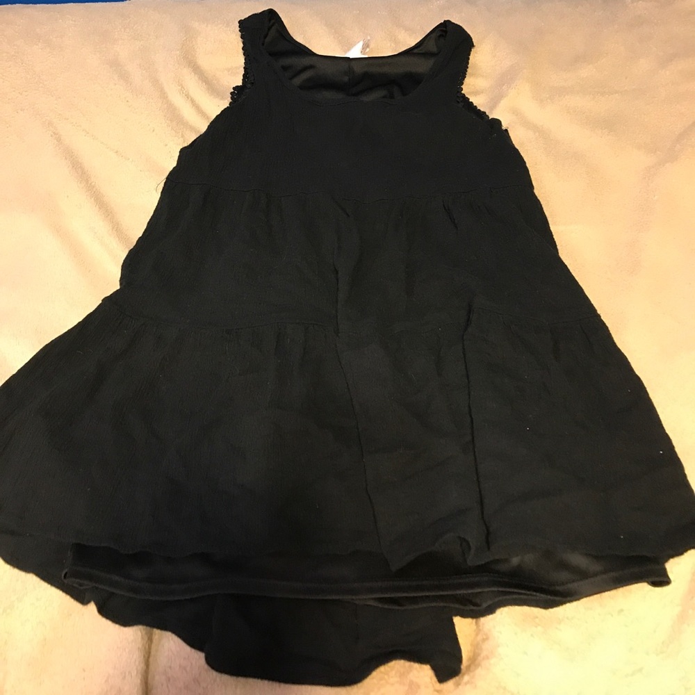 Cute black top