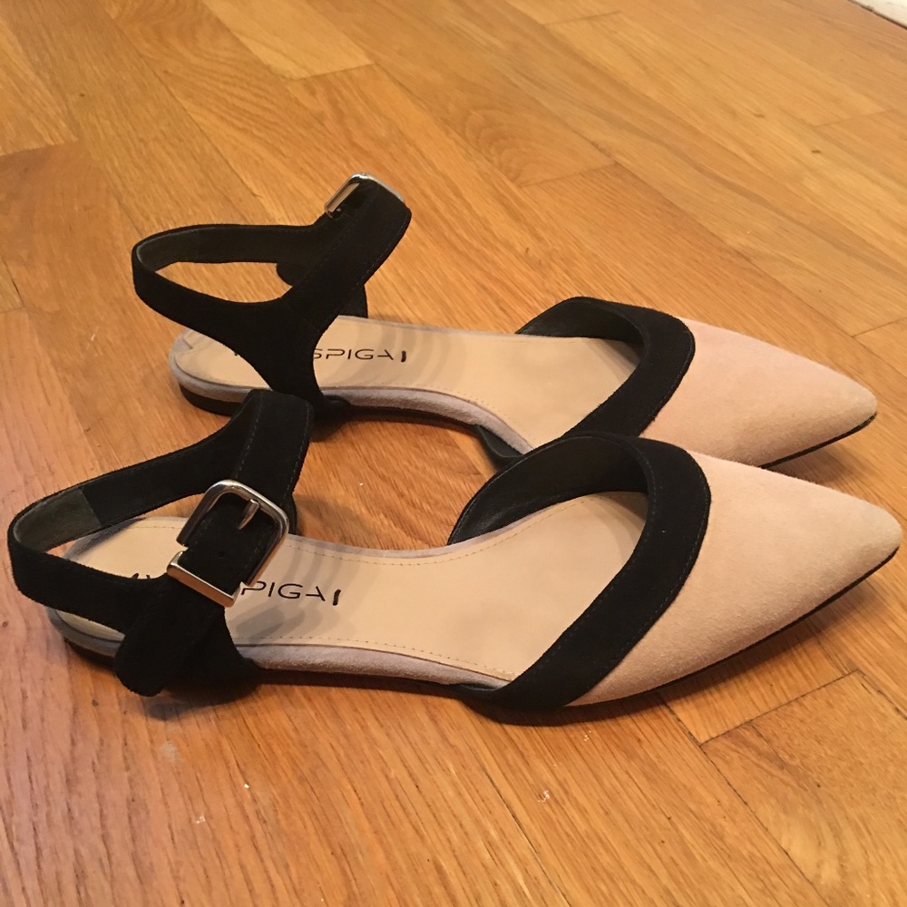 BABY PINK SUEDE / POINTED TOE FLATS