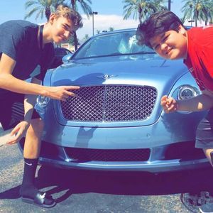 Meet your Posher, Samuel