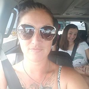 Meet your Posher, Christine