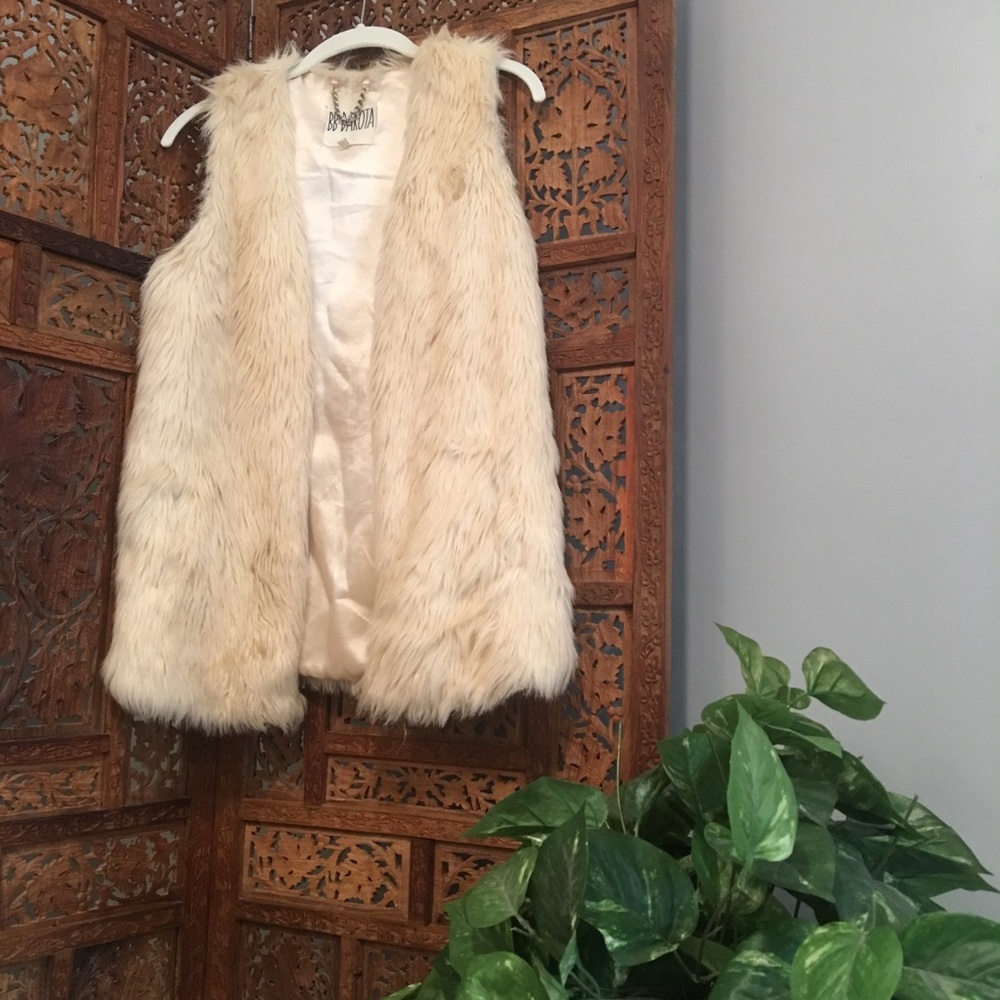 BB Dakota White Faux-Fur Vest