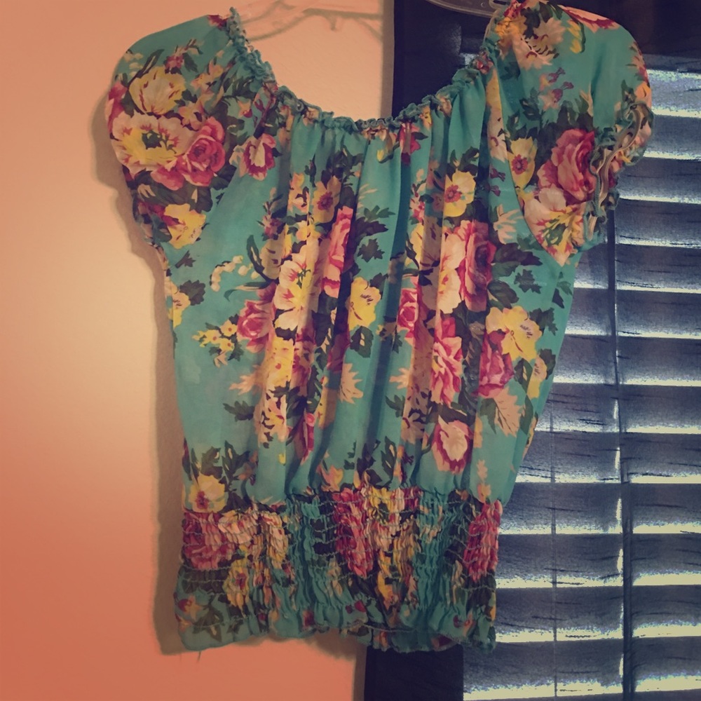 Floral top