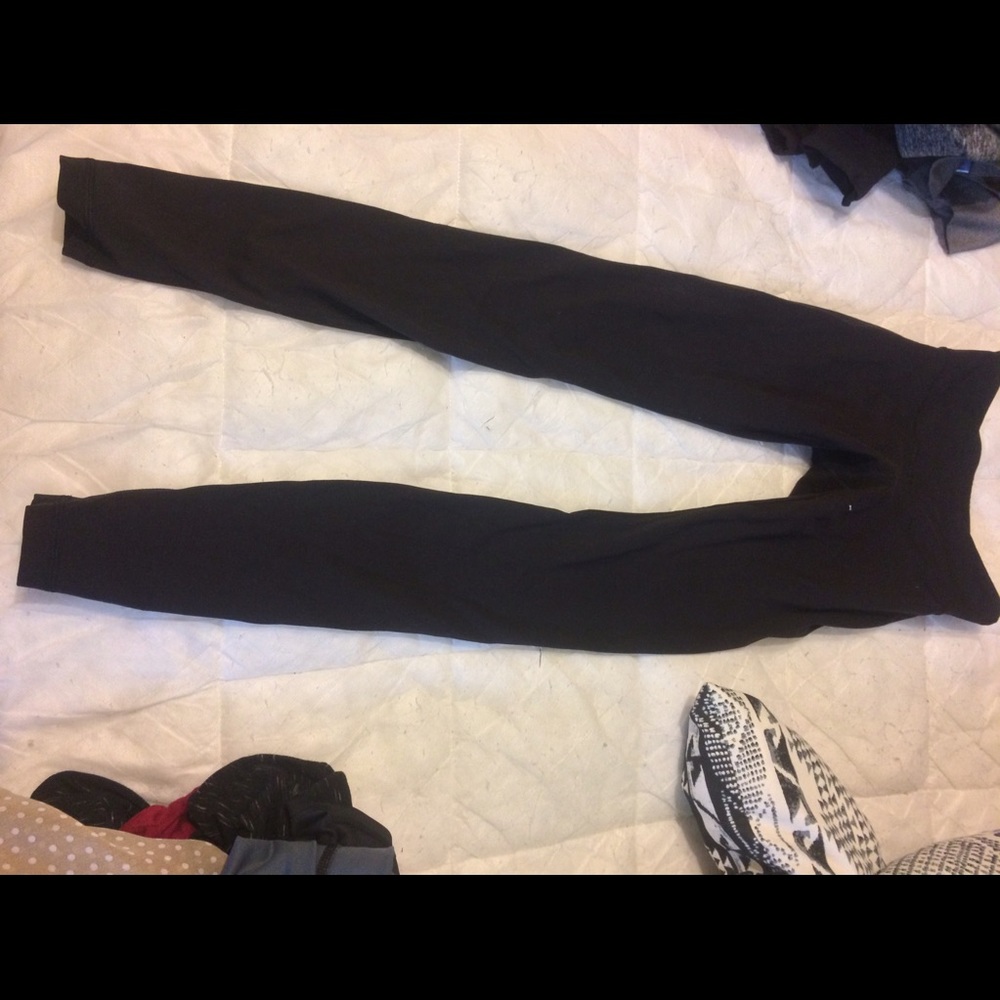 Lululemon wunder under
