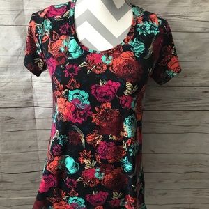 Xxs lularoe classic tee