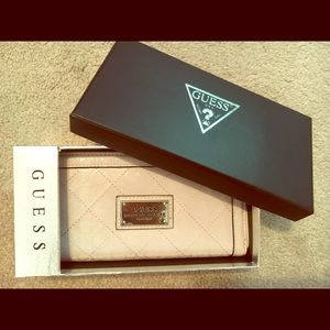 Never used Guess wallet!