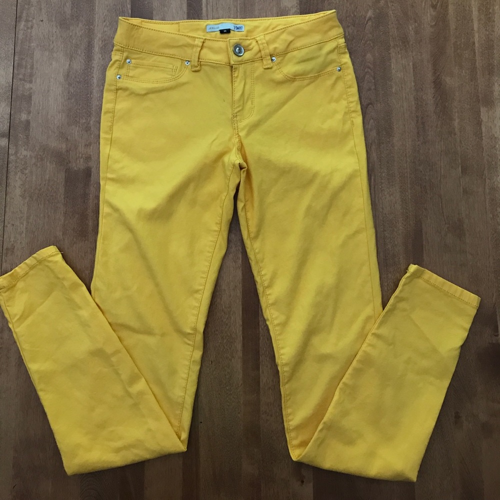 YMI Yellow Jeggings Jeans Size Medium