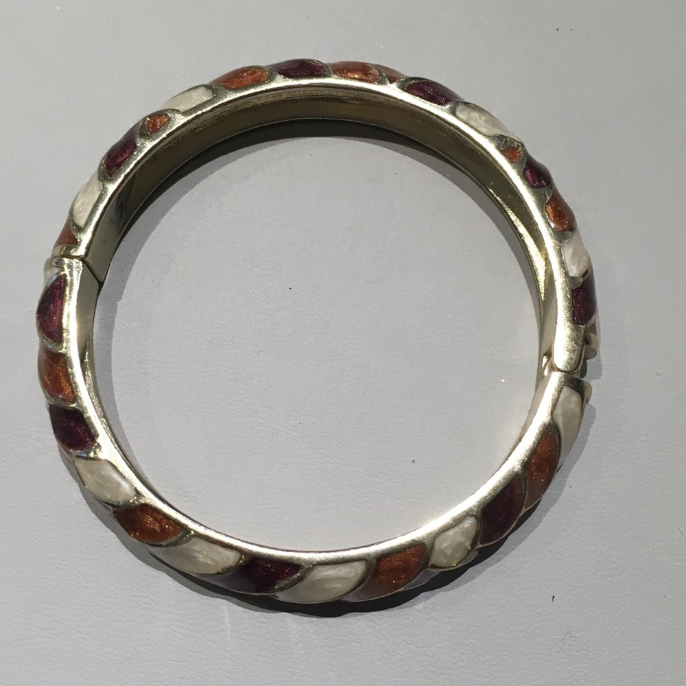 Assorted bracelet bundle - Picture 6 of 6