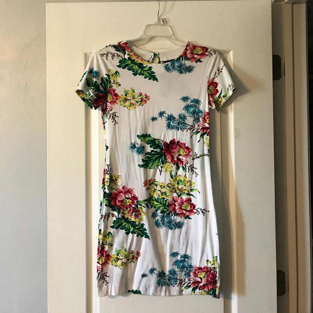 Tropical T-shirt dress