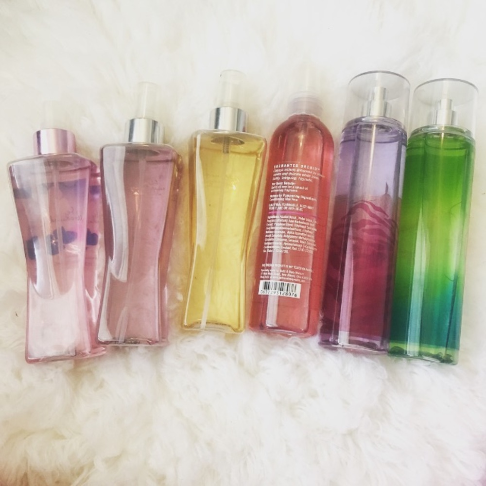 body spray // bath and body works - Picture 4 of 4