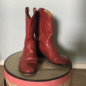 Red Cowgirl Boots ❤️