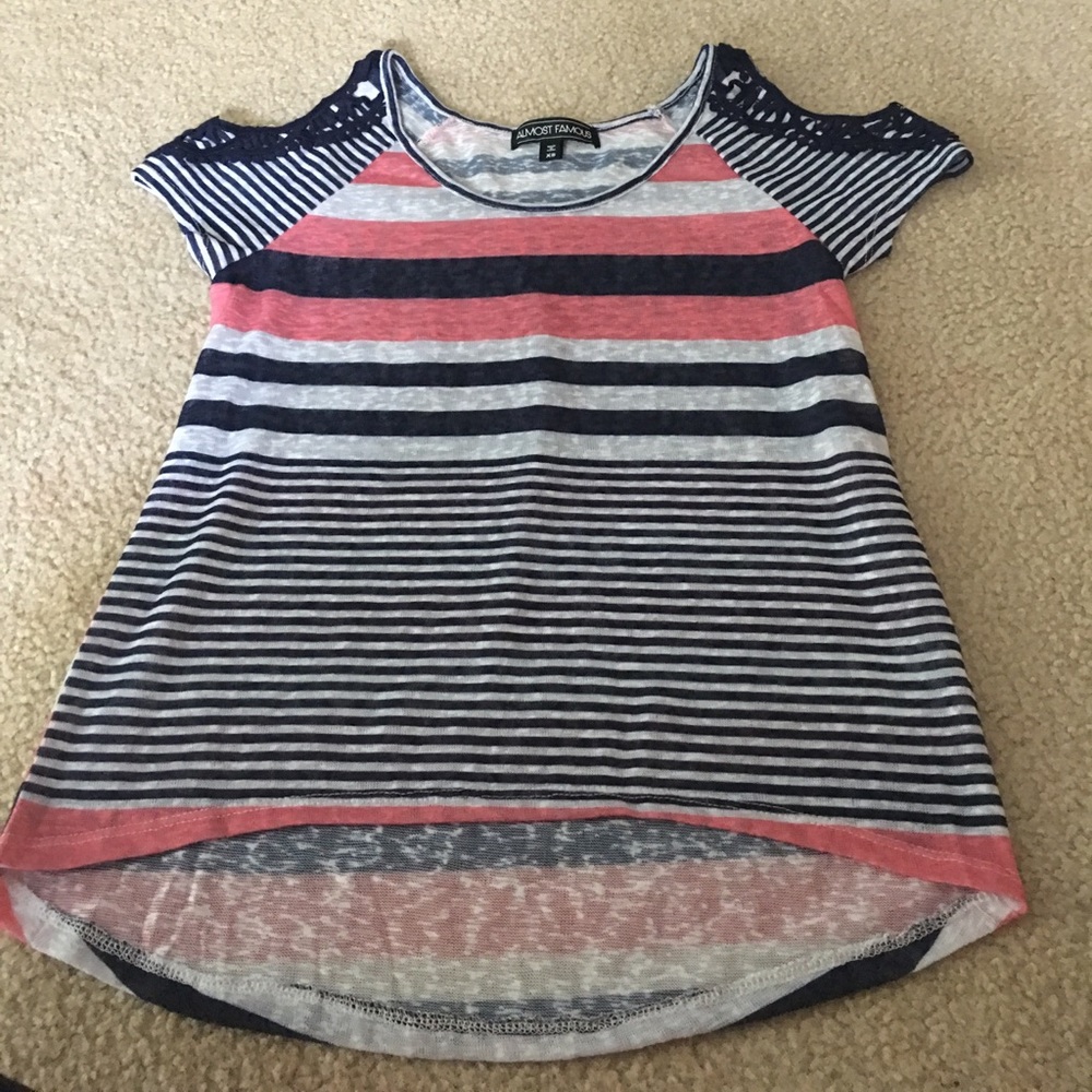 Very cute top!!!